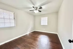 6496 Raymond Dr, Union City, GA 30291 - Photo 16