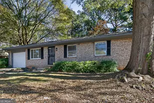 1517 Colony E Cir, Stone Mountain, GA 30083 - Photo 4
