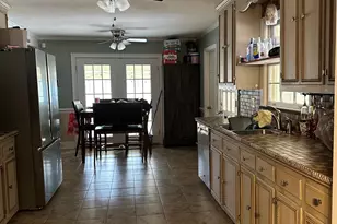 1804 Green Valley Ln, Albany, GA 31707 - Photo 10