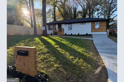 2131 Holly Hill Drive, Decatur, GA 30032 - Photo 2