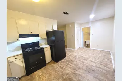 421 Willow Avenue, Warner Robins, GA 31093 - Photo 4