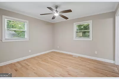 1335 East Washington Avenue, East Point, GA 30344 - Photo 12