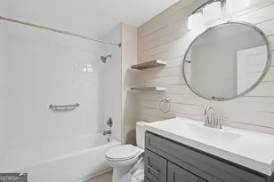 1335 E Washington Ave, East Point, GA 30344 - Photo 16