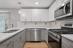 1335 E Washington Ave, East Point, GA 30344 - Photo 8