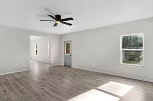 24 Deer Creek Ct, Moreland, GA 30259 - Photo 16