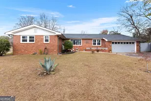 121 Crestwood Rd, Warner Robins, GA 31093 - Photo 1