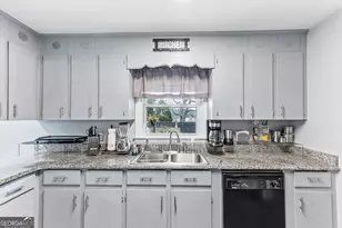 121 Crestwood Rd, Warner Robins, GA 31093 - Photo 20