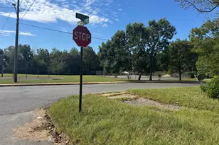 633 S Hampton St, Americus, GA 31709 - Photo 12