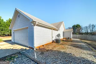 524 Leguin Mill Rd, Locust Grove, GA 30248 - Photo 4