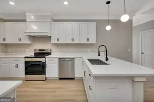 505 Madison St, Darien, GA 31305 - Photo 4