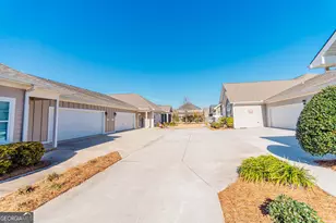 109 Sasanqua Dr, Warner Robins, GA 31088 - Photo 6