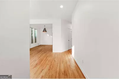 1086 Pine Grove Avenue NE, Brookhaven, GA 30319 - Photo 2