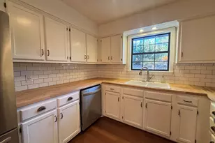 14 Emory St, Newnan, GA 30265 - Photo 8