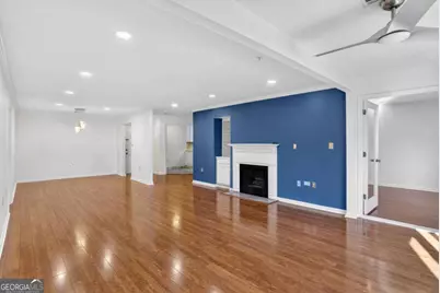 27207 Plantation Drive NE, Atlanta, GA 30324 - Photo 12