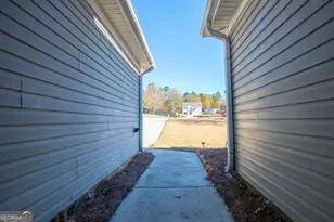 226 Hampton Oaks Cir, Villa Rica, GA 30180 - Photo 6