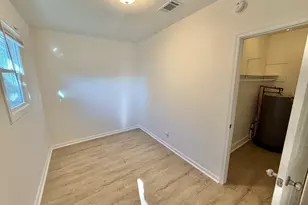 306 S Tillman St, Glennville, GA 30427 - Photo 10