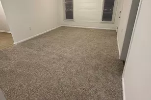 306 S Tillman St, Glennville, GA 30427 - Photo 6