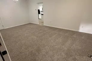 306 S Tillman St, Glennville, GA 30427 - Photo 4