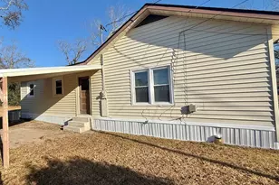 306 S Tillman St, Glennville, GA 30427 - Photo 20