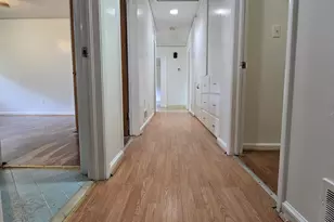 351 Colorado Ave, Hapeville, GA 30354 - Photo 18