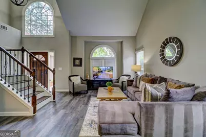 10640 Victory Gate Drive, Johns Creek, GA 30022 - Photo 8