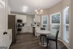 10640 Victory Gate Dr, Johns Creek, GA 30022 - Photo 14