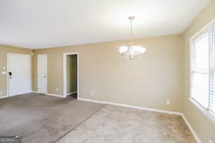 3338 Mansfield Ln, Snellville, GA 30039 - Photo 4