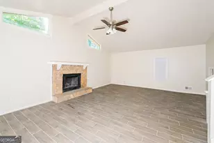 491 Pennybrook Dr, Stone Mountain, GA 30087 - Photo 2