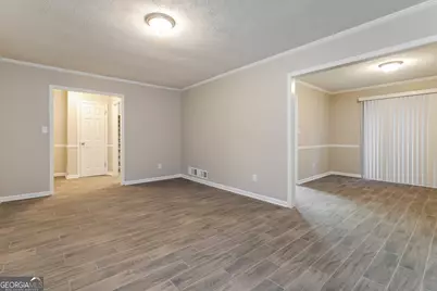 2246 Camden Court, Jonesboro, GA 30236 - Photo 2