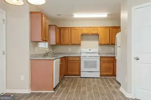 312 Harris Ave, Locust Grove, GA 30248 - Photo 8