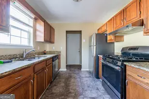 6805 Silver Maple Dr, Rex, GA 30273 - Photo 8