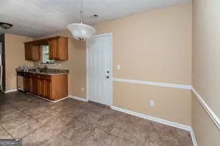 685 Nassau St, Forest Park, GA 30297 - Photo 2