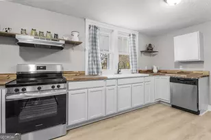 373 S Main St, Pembroke, GA 31321 - Photo 12