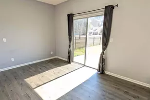 215 Brooklet Cir, Saint Marys, GA 31558 - Photo 8