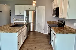 215 Brooklet Cir, Saint Marys, GA 31558 - Photo 4