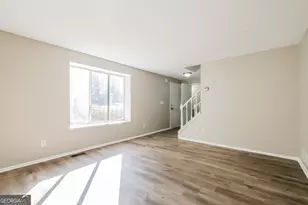 5200 Martins Crossing Rd, Stone Mountain, GA 30088 - Photo 4