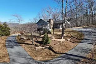 1512 Upper Bell Creek Rd, Hiawassee, GA 30546 - Photo 2