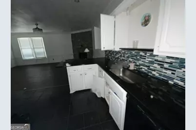 709 Oak Moss Drive, Lawrenceville, GA 30043 - Photo 12