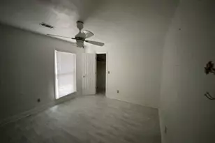 709 Oak Moss Dr, Lawrenceville, GA 30043 - Photo 6