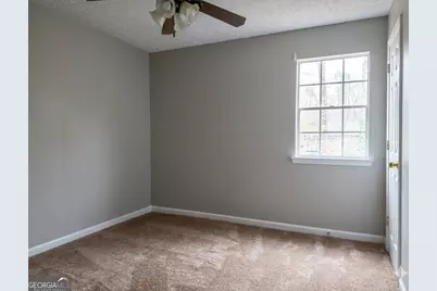 411 Fawnbrook Circle, Griffin, GA 30223 - Photo 8