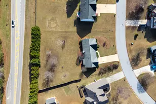 40 Bermuda Cir, Covington, GA 30016 - Photo 2