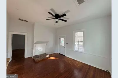 194 N Clarendon Avenue, Avondale Estates, GA 30002 - Photo 2