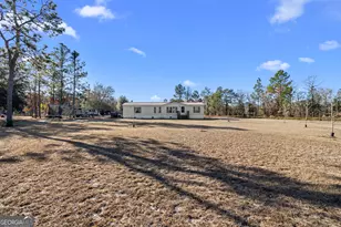 585 Brangus Ln, Collins, GA 30421 - Photo 2