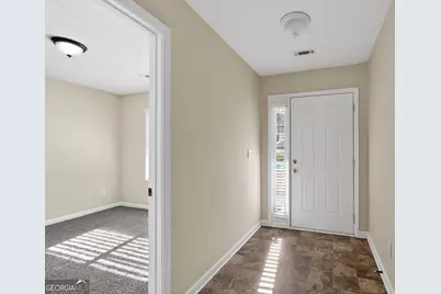 4121 Ravenwood Court, Union City, GA 30291 - Photo 4