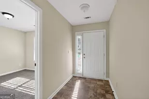 4121 Ravenwood Ct, Union City, GA 30291 - Photo 4