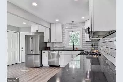 5205 Silhouette Lane SW, Mableton, GA 30126 - Photo 6