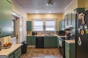 727 Harvey St, Millen, GA 30442 - Photo 18