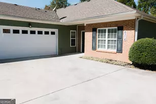 4304 Commonwealth Cir, Newnan, GA 30263 - Photo 1