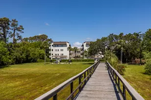 1524 Wood Ave, Saint Simons, GA 31522 - Photo 24