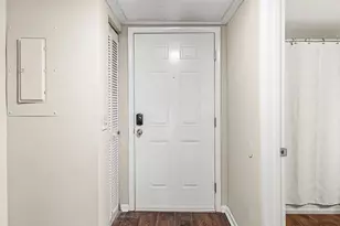 1524 Wood Ave, Saint Simons, GA 31522 - Photo 2